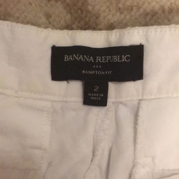 White Banana Republic Shorts - Picture 3 of 4